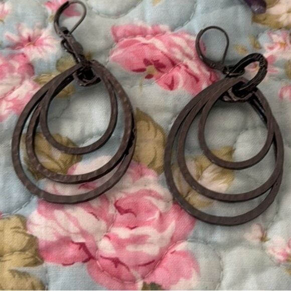 Stylish Artsy Black Teardrop Earrings - Picture 1 of 3